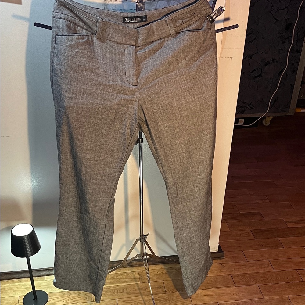 Elegant Gray Women's Trousers